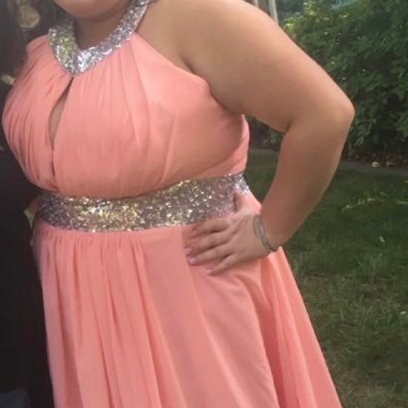 Prom dress - Picture 1 of 2